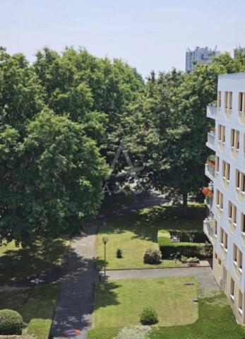 NANTES - LA BEAUJOIRE, appartement 95m2 avec ascenseur dernier étage + balcon