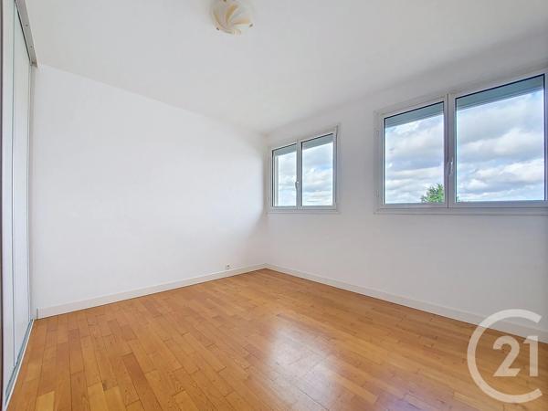 Maison à vendre  6 pièces - 139,18 m 2   ST SEBASTIEN SUR LOIRE  - 44
