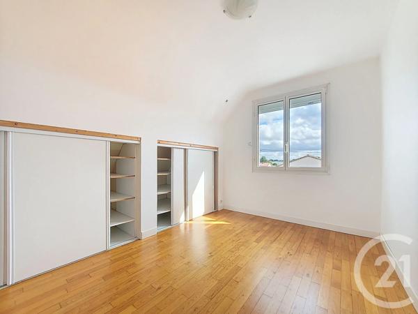 Maison à vendre  6 pièces - 139,18 m 2   ST SEBASTIEN SUR LOIRE  - 44