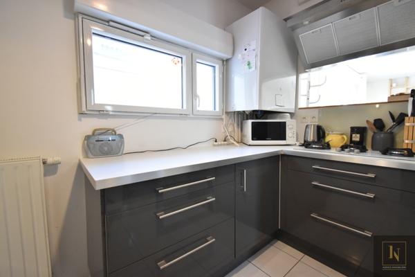 Maison
                                                                                                                                                                                                                                                                                                                        3 pièce(s)                                                                                                                                                                                                          2 chambre(s)                                                                                                                                                                                                          67  m²