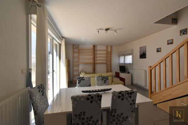 Maison
                                                                                                                                                                                                                                                                                                                        3 pièce(s)                                                                                                                                                                                                          2 chambre(s)                                                                                                                                                                                                          67  m²