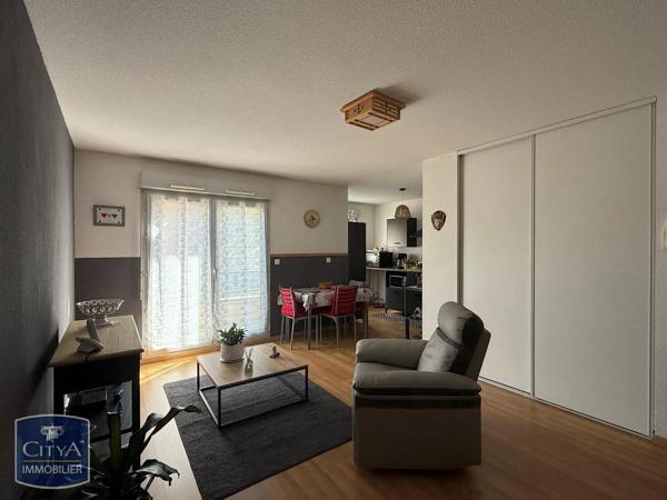 Appartement à louer 2 pièces 46m² Beaune (21200)