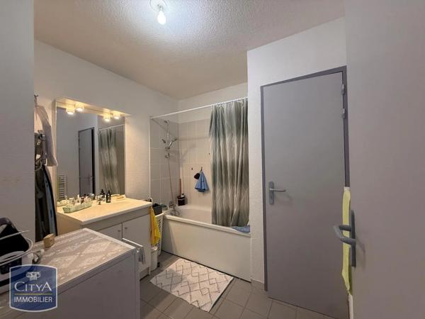 Appartement à louer 2 pièces 46m² Beaune (21200)