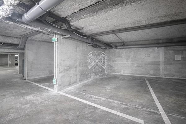 Lyon 7 – Place de parking PMR sécurisée – Résidence étudiante – Idéal investissement