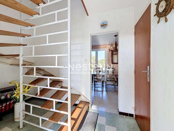 A VENDRE - MURET - Maison 6 PIECES 140M² des années 60 avec un énorme potentiel.