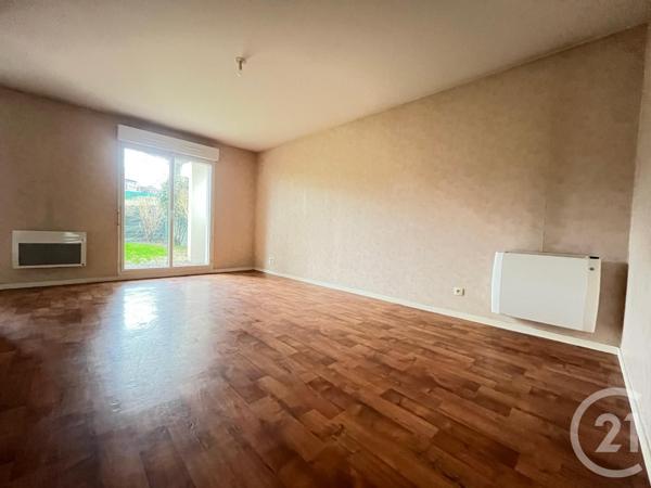 Appartement T3 à vendre  3 pièces - 64,50 m2 FOUGERES - 35