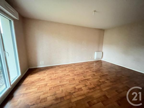 Appartement T3 à vendre  3 pièces - 64,50 m2 FOUGERES - 35