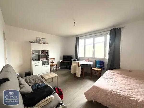 Appartement à louer 1 pièce 24m² Cherbourg-en-Cotentin (50100)