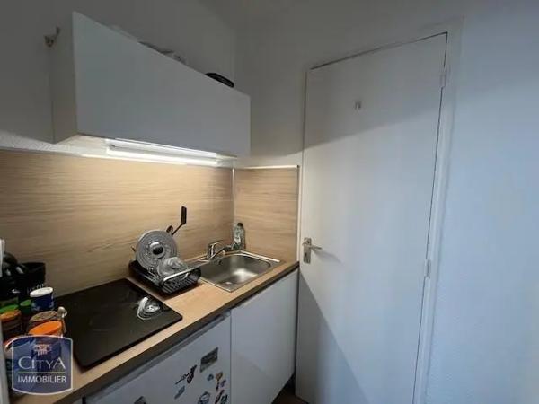 Appartement à louer 1 pièce 24m² Cherbourg-en-Cotentin (50100)