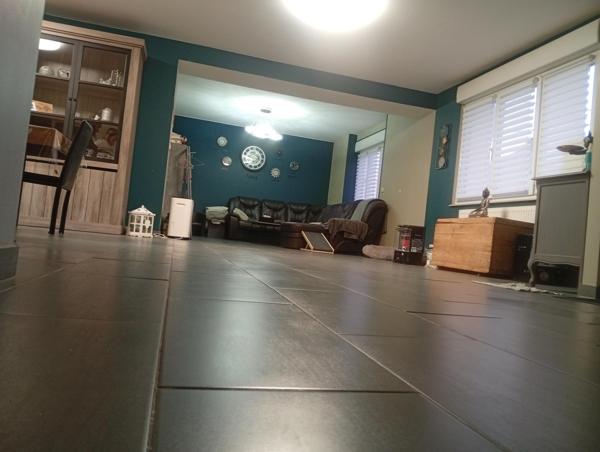 Maison de 3 chambres semi plein pied, spa en dépendance