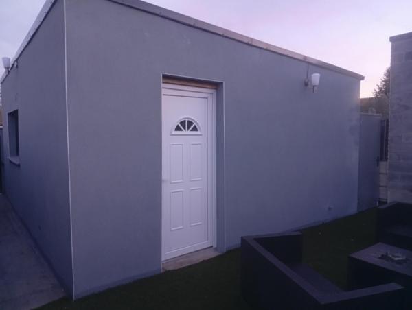 Maison de 3 chambres semi plein pied, spa en dépendance