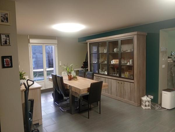 Maison de 3 chambres semi plein pied, spa en dépendance