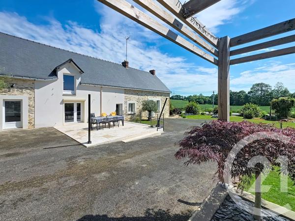 Maison à vendre  6 pièces - 120 m 2   CHATEAUBRIANT  - 44