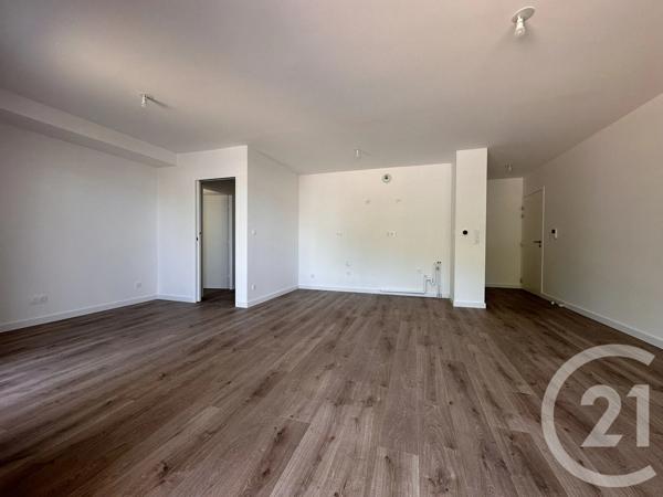 Appartement F3 à vendre  3 pièces - 65,60 m 2   LE FENOUILLER  - 85