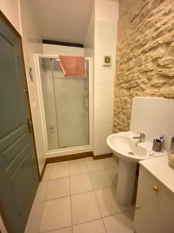 Maison de campagne avec 3 chambres et dépendances