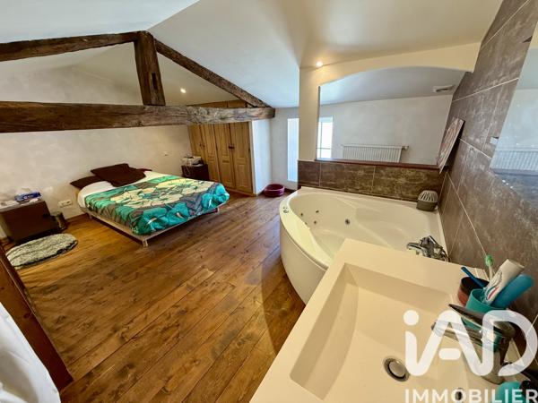 Maison à vendre 5 pièces 108,6 m² Tonnay-Charente