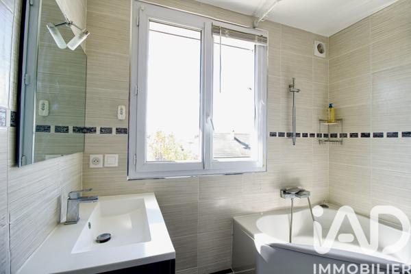 Maison à vendre 5 pièces 145 m² Saint-Maximin