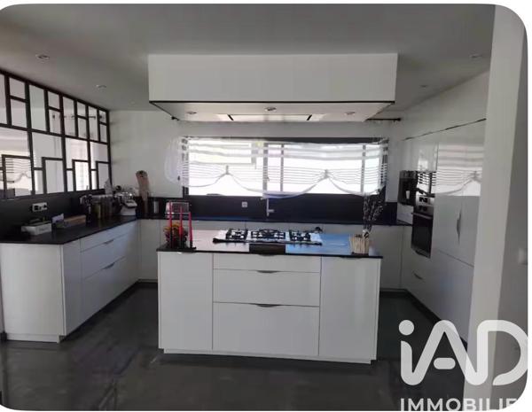 Maison à vendre 5 pièces 170 m² La Lande-de-Fronsac