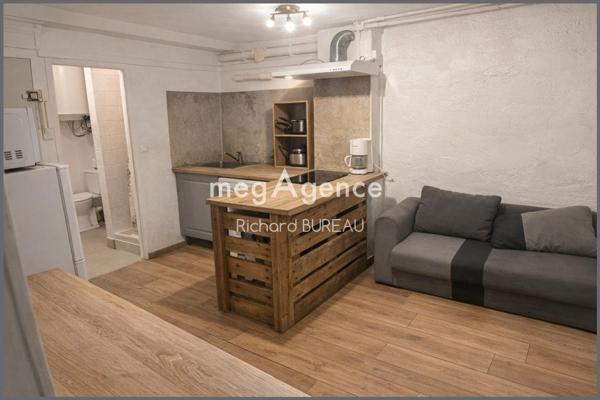 Immeuble à LE LUC, 83340 - 106m²