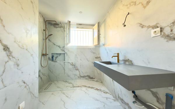 Appartement à vendre    4 pièces • 80 m2 Salon-de-Provence