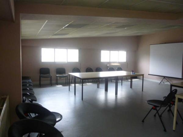 Local D’activité 440m² – Durtal