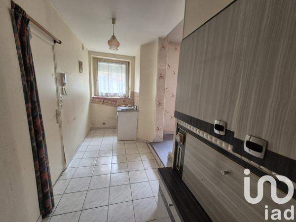 Appartement 2 pièces de 39 m² à Charleville-Mézières (08000)