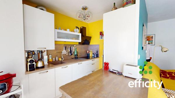 Appartement
         3 pièces
        - 65 m² 309 900 € *