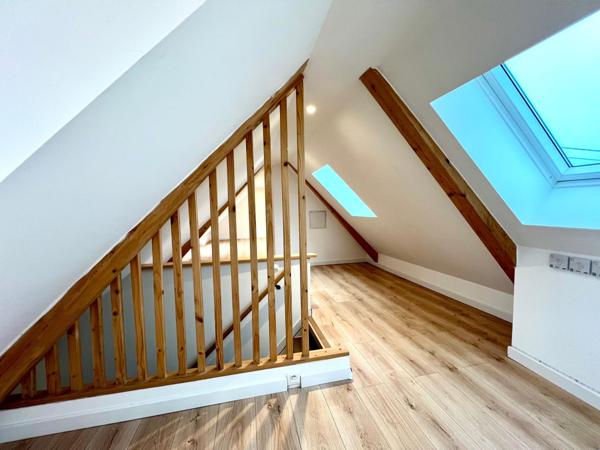 Propriété 234 m² 8 pièces