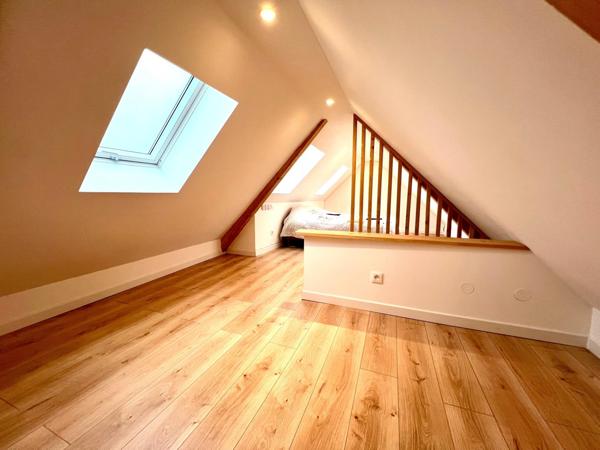 Propriété 234 m² 8 pièces