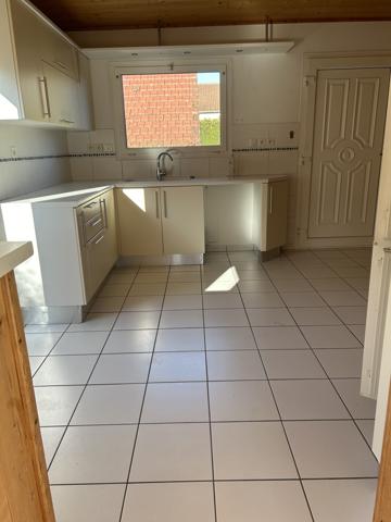 ASNIERES LES DIJON - MAISON D ARCHITECTE - 5 CHAMBRES - GARAGE- SOUS SOL