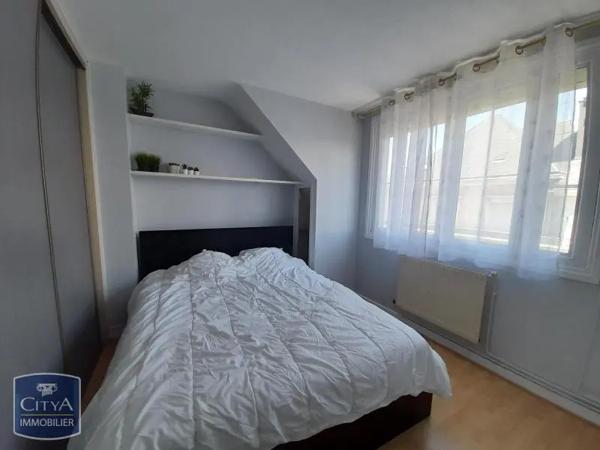 Appartement à louer 3 pièces 72.24m² Tours (37000)