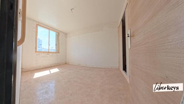 📍 Reims – Appartement T3 de 54 m² avec balcon – Fort potentiel de rénovation ! Idéal investisseur ou premier achat avec travaux