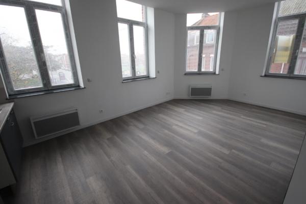 A LOUER : T3 à LILLE • Rue du Long Pot - FIVES • 765 € CC • Réf. 669-001