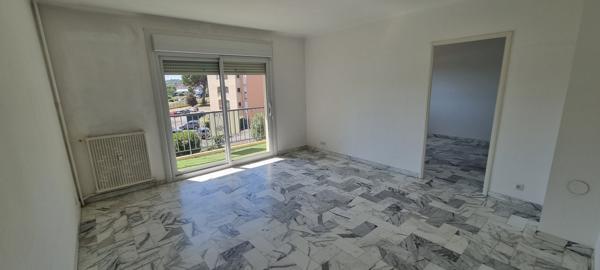 Trans-en-Provence – Appartement T4 – 82 m² – Stationnement libre