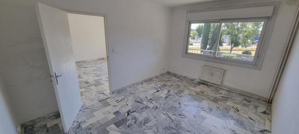 Trans-en-Provence – Appartement T4 – 82 m² – Stationnement libre