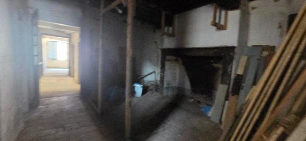 Maison à vendre 6 pièces  ()