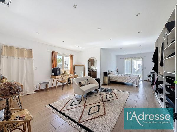 Maison de 175 m² - Bastelicaccia - Plain pied - T2 indépendant