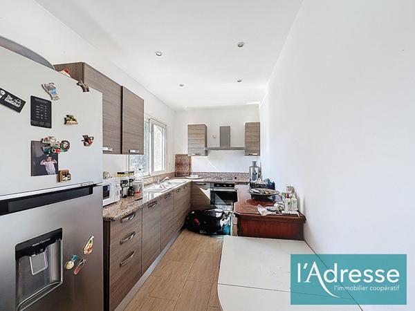 Maison de 175 m² - Bastelicaccia - Plain pied - T2 indépendant
