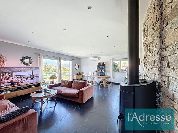 Maison de 175 m² - Bastelicaccia - Plain pied - T2 indépendant