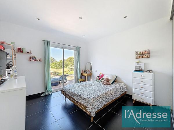 Maison de 175 m² - Bastelicaccia - Plain pied - T2 indépendant