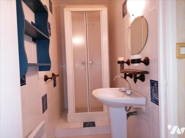 PAVILLON SUR SOUS-SOL