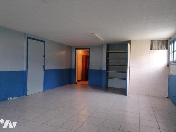 PAVILLON SUR SOUS-SOL