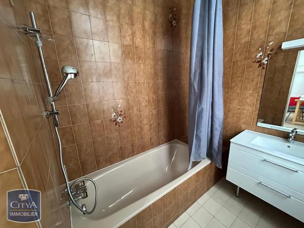 Appartement à louer 1 pièce 30.03m² Angoulême (16000)