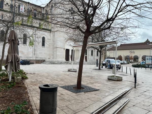Fonds-de-commerce à vendre MACON (71) avec possibilité d'acquérir les murs - emplacement PREMIUM