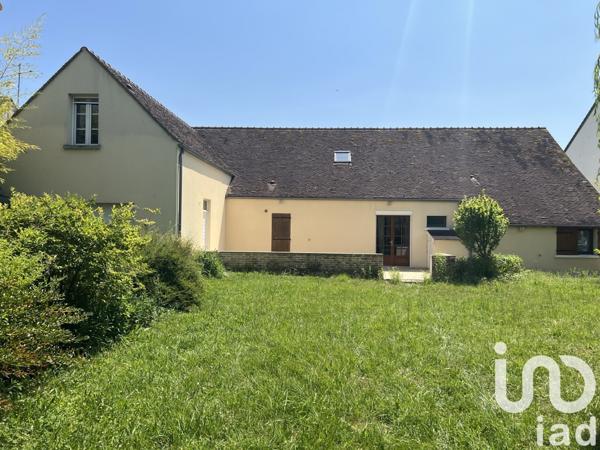 Longère 7 pièces de 200 m² à Marolles-sur-Seine (77130)