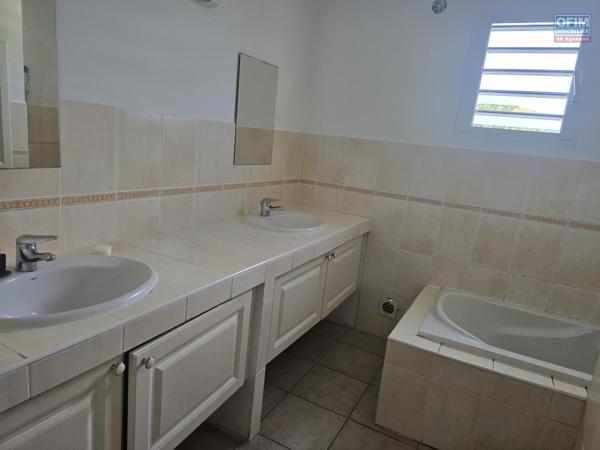 À VENDRE à Saint-André duplex F3 de 60m2