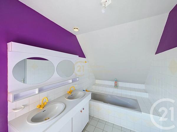 Maison à vendre  5 pièces - 142 m 2   CHARTRES DE BRETAGNE  - 35