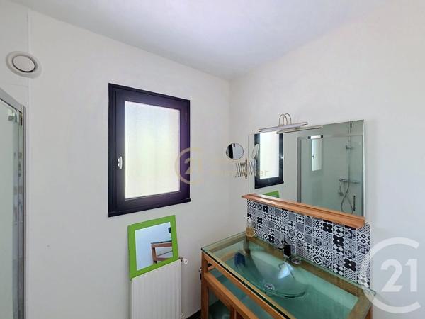 Maison à vendre  5 pièces - 142 m 2   CHARTRES DE BRETAGNE  - 35