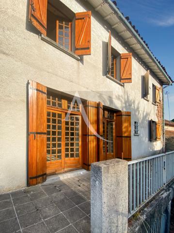 Maison de ville et son parc de 1241 m2