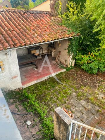 Maison de ville et son parc de 1241 m2